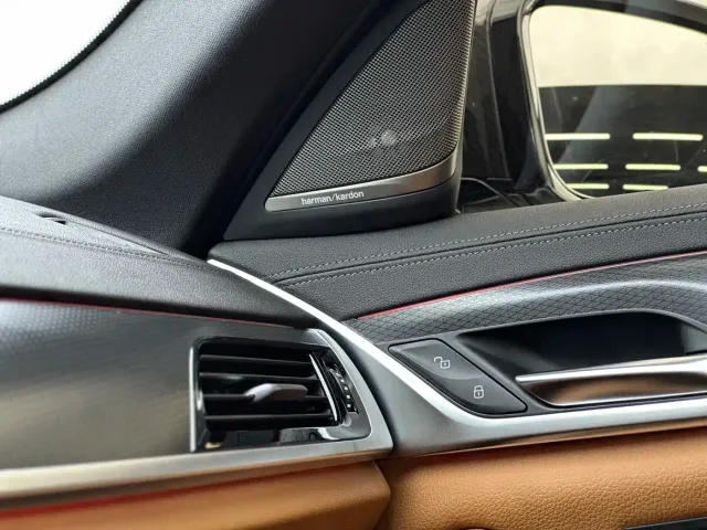 BMW 5 Series — Фото автомобиля 10