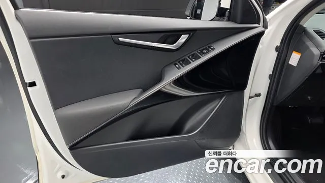Kia Niro Niro (New) — Фото автомобиля 24