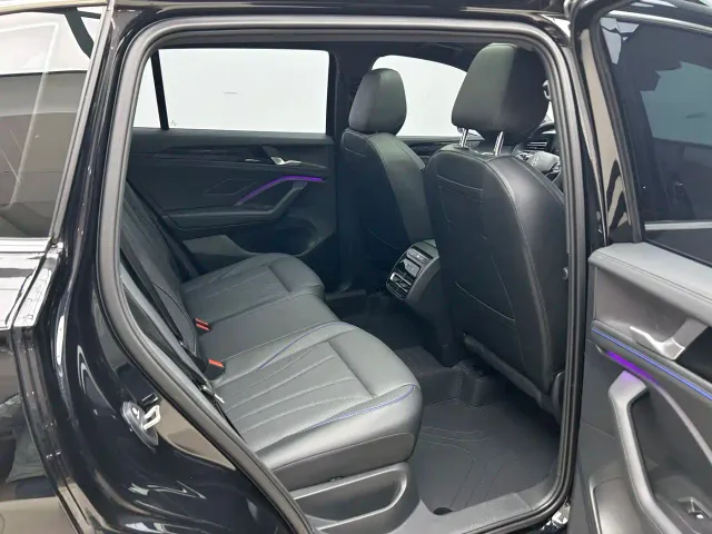 Volkswagen Tiguan L — Фото автомобиля 12