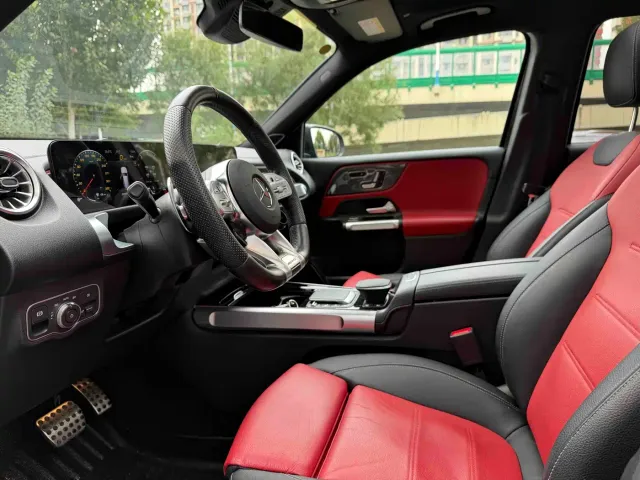Mercedes-Benz GLB AMG — Фото автомобиля 8
