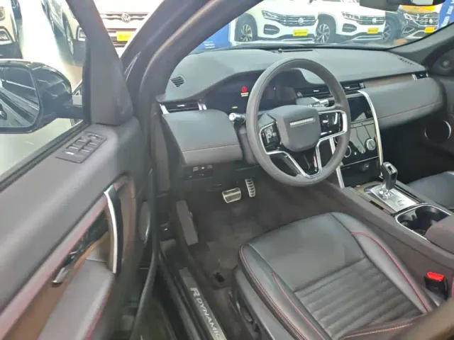 Land Rover Discovery Sport — Фото автомобиля 15
