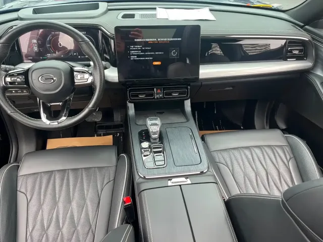 GAC Trumpchi GS8 — Фото автомобиля 13