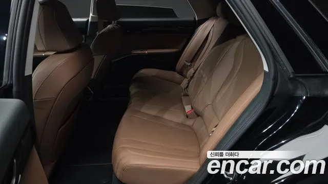 Hyundai Grandeur GN7 — Фото автомобиля 18