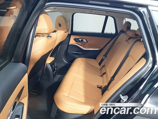 BMW 3-Series — Фото автомобиля 9