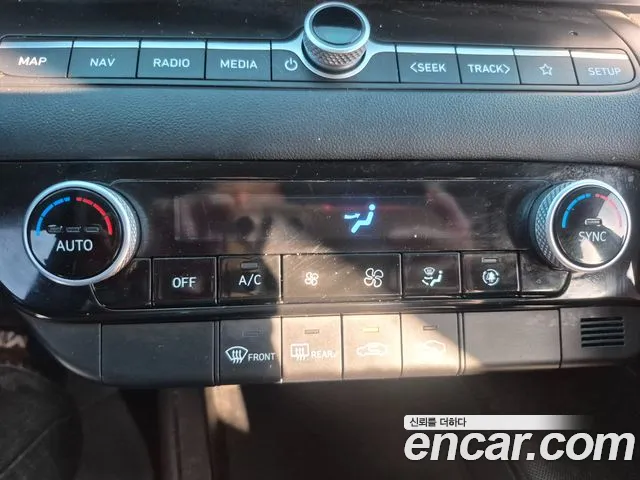 Hyundai Avante CN7 — Фото автомобиля 12