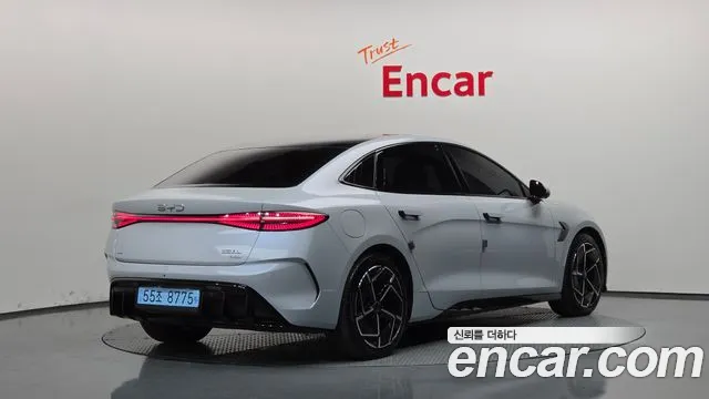 BYD Seal — Фото автомобиля 2