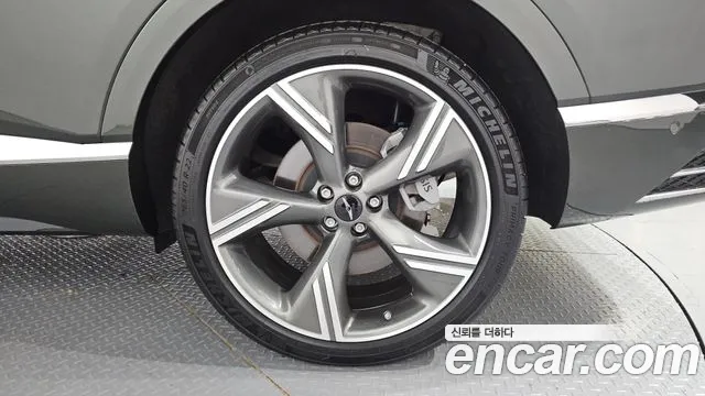 Genesis GV80 2.5T Бензин AWD — Фото автомобиля 20