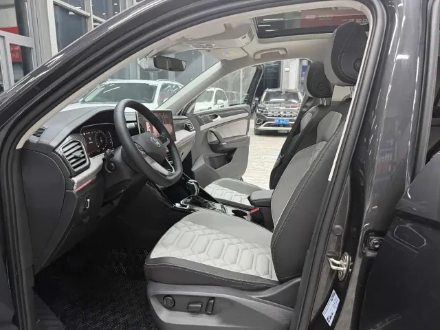 Volkswagen Tayron — Фото автомобиля 14