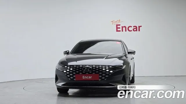 Hyundai Grandeur Grandeur (New) Hybrid — Фото автомобиля 3