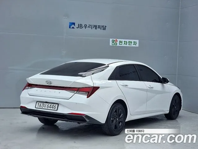 Hyundai AVANTE Smart — Фото автомобиля 4