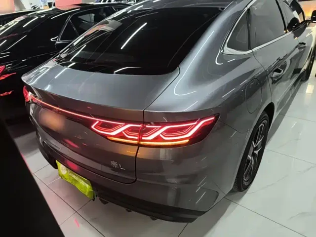 BYD Qin L — Фото автомобиля 5