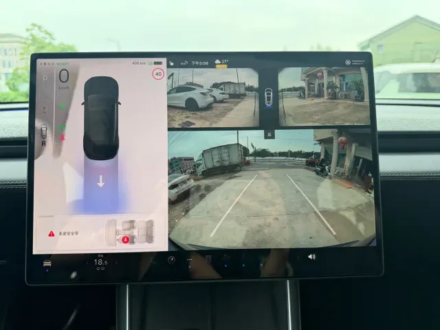 Tesla Model Y — Фото автомобиля 14