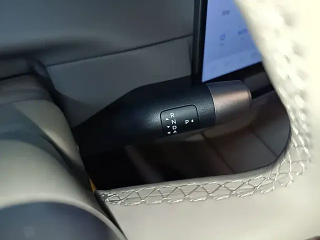 Li Auto i6 — Фото автомобиля 13