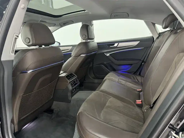 Audi A7L — Фото автомобиля 16
