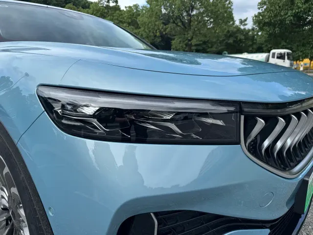 Voyah Auto VOYAH FREE 2021 2WD Standard Pure Electric Edition — Фото автомобиля 14