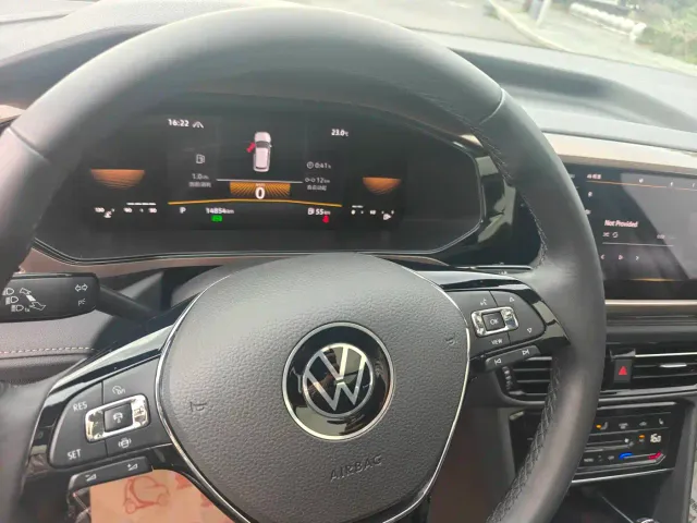 Volkswagen Tharu — Фото автомобиля 10