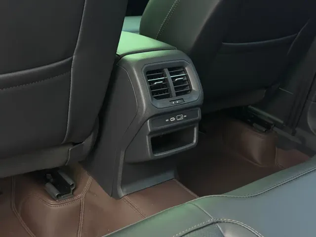 Volkswagen Tharu — Фото автомобиля 15