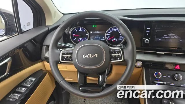 Kia Carnival Generation 4 — Фото автомобиля 13