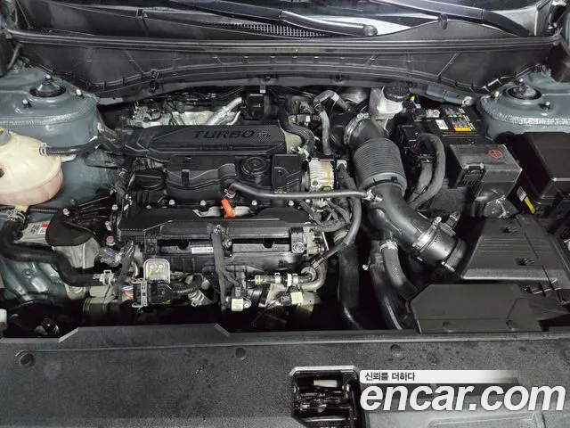 Hyundai Tucson Tucson (NX4) Бензин 1.6 турбо 2WD — Фото автомобиля 6