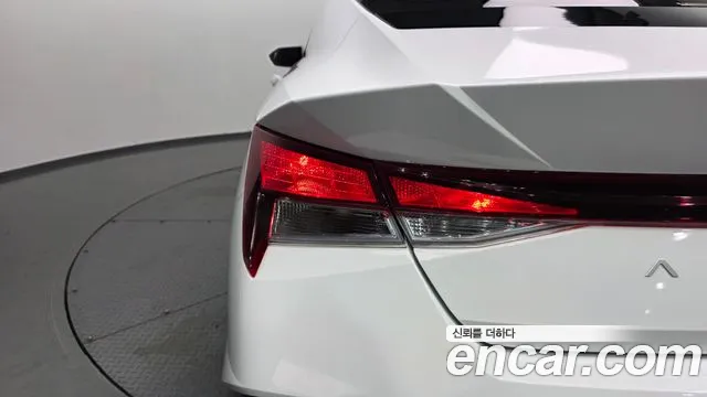 Hyundai Avante — Фото автомобиля 8