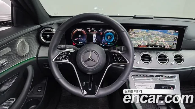 Mercedes-Benz E-Class E-класс W213 E350 4MATIC Exclusive — Фото автомобиля 12