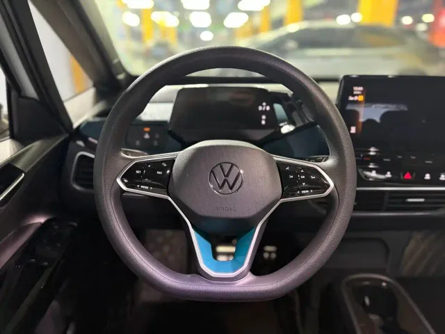 Volkswagen ID.3 — Фото автомобиля 16