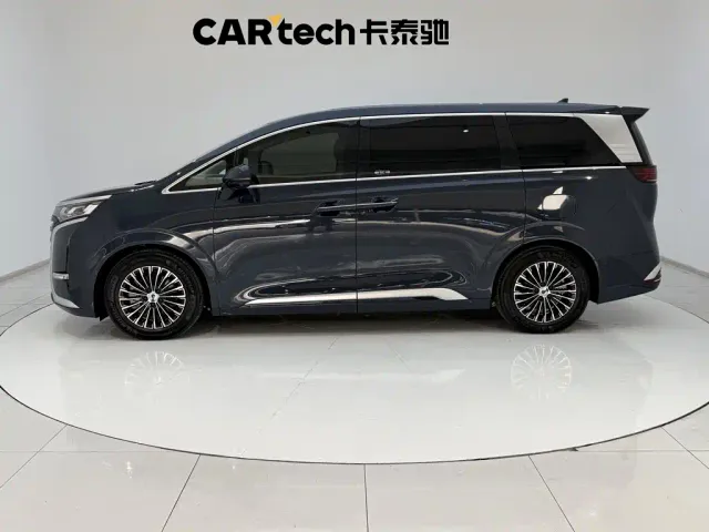 Denza Denza D9 2022 DM-i 970 All-Wheel Drive Honor Edition — Фото автомобиля 8