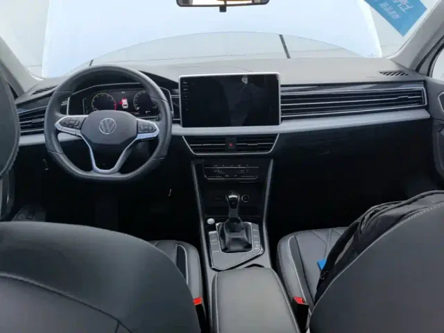 Volkswagen Tiguan L — Фото автомобиля 9