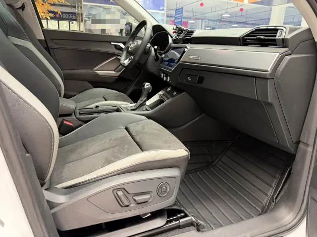 Audi Q3 — Фото автомобиля 18