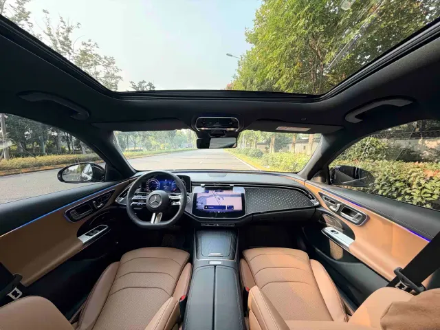 Mercedes-Benz E-Class — Фото автомобиля 8