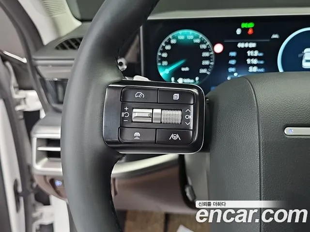 Hyundai Grandeur Grandeur (GN7) 2.5 Бензин 2WD — Фото автомобиля 12
