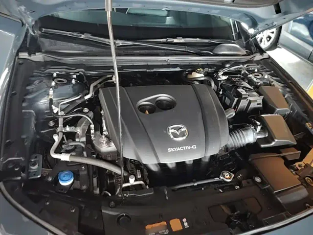 Mazda Axela — Фото автомобиля 19