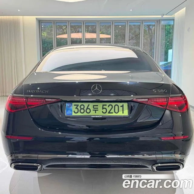 Mercedes-Benz S-Class — Фото автомобиля 4