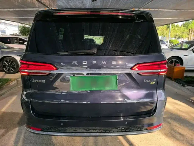 Roewe Roewe iMAX8 EV 2022 Gold Edition — Фото автомобиля 5