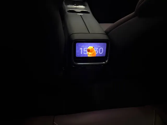 Xiaomi SU7 — Фото автомобиля 11