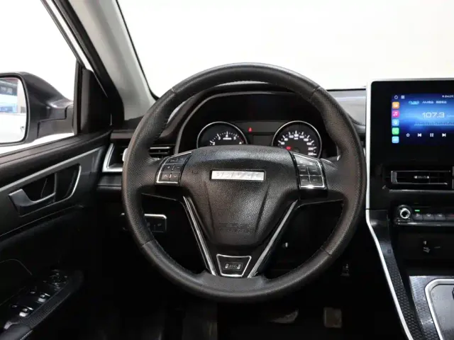 Haval M6 — Фото автомобиля 13
