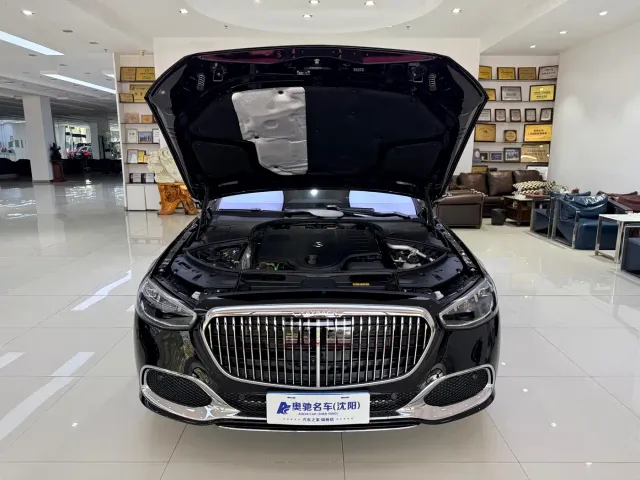Mercedes-Benz Maybach S-Class — Фото автомобиля 24