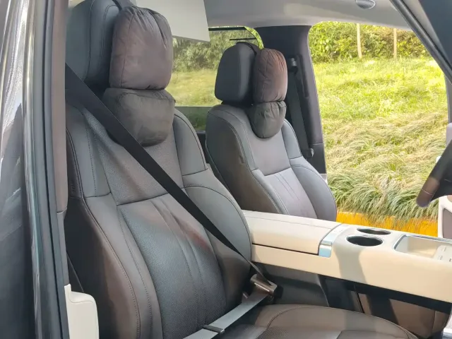 Li Auto MEGA — Фото автомобиля 27