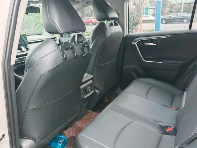 Toyota Wildlander — Фото автомобиля 5