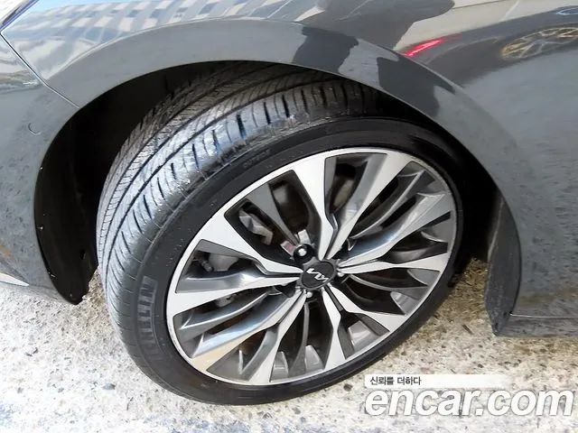 Kia K8 — Фото автомобиля 20