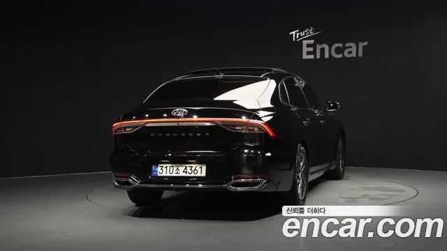Hyundai Grandeur Новый Grandeur IG — Фото автомобиля 3