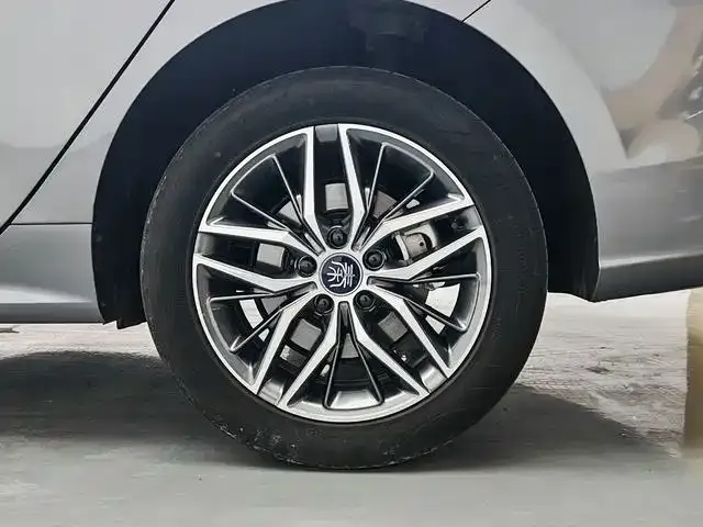 BYD Qin PLUS — Фото автомобиля 8