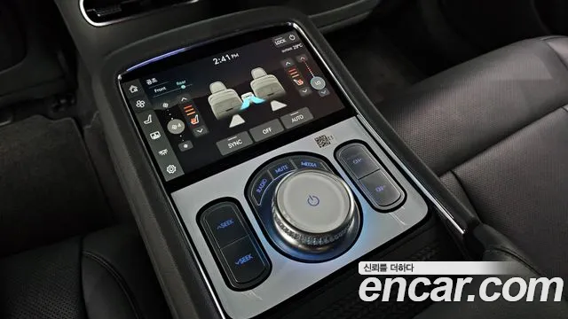 Genesis G90 Бензин 3.5 турбо AWD — Фото автомобиля 18