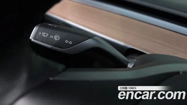 Tesla Model 3 — Фото автомобиля 27