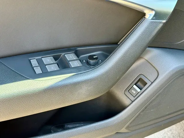 Audi A6L — Фото автомобиля 9