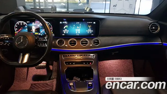 Mercedes-Benz E-Class — Фото автомобиля 7