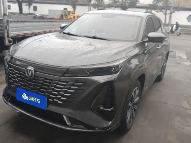 Фотография автомобиля — Changan CS75 Plus