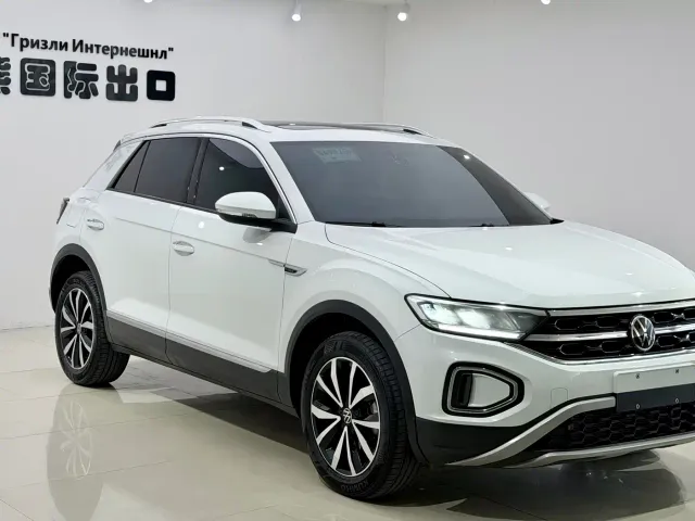 Volkswagen T-Roc — Фото автомобиля 3