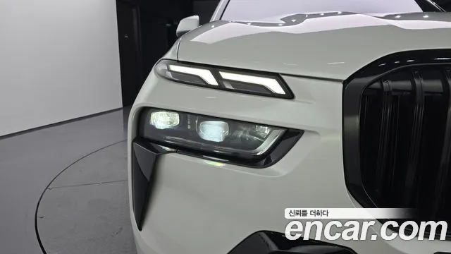 BMW X7 — Фото автомобиля 18