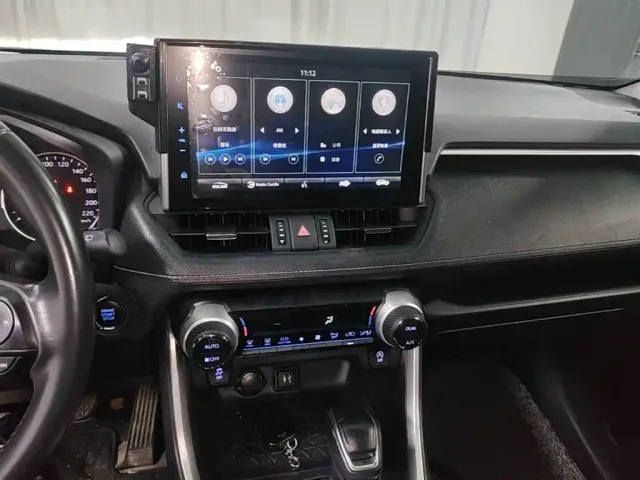 Toyota Wildlander — Фото автомобиля 12
